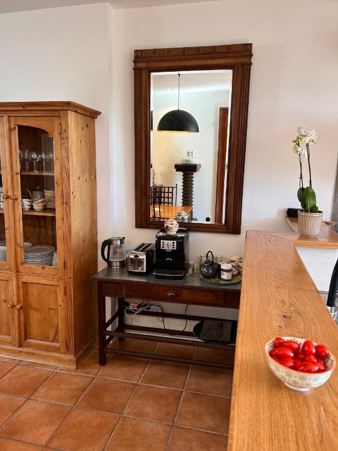 Les Baroudeurs De Jean Bed & Breakfast Saint-Jean-de-Barrou