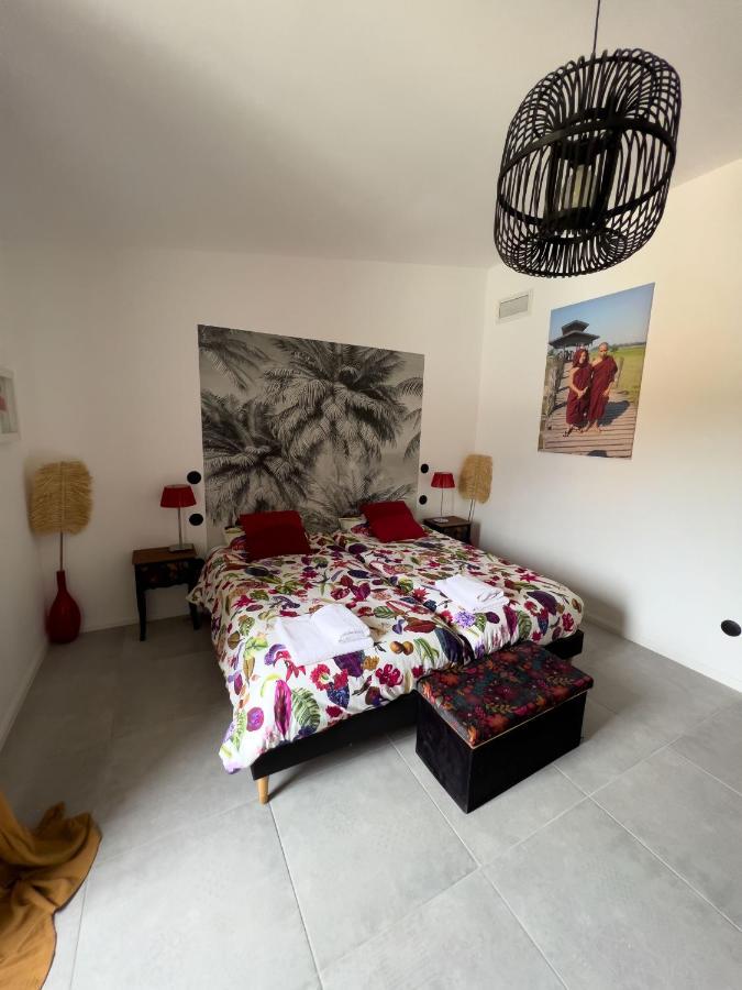 Les Baroudeurs De Jean Bed & Breakfast Saint-Jean-de-Barrou
